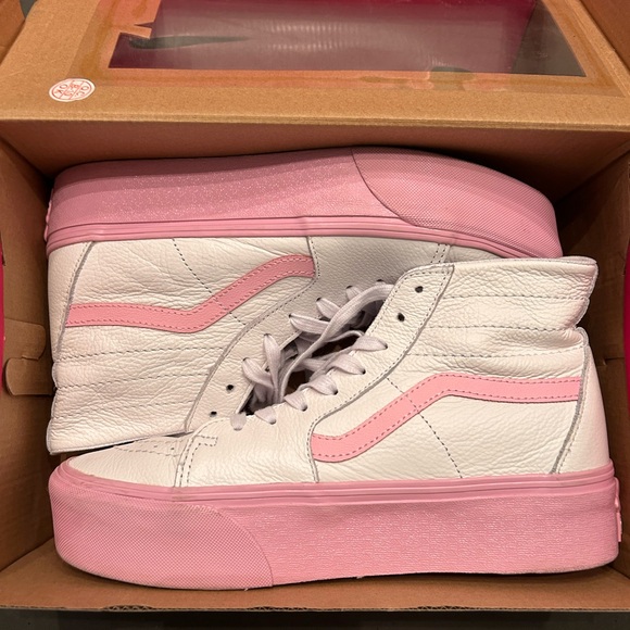 Limited Edition - Barbie x Vans White & Pink High-Top Sneakers in original box - Picture 2 of 12